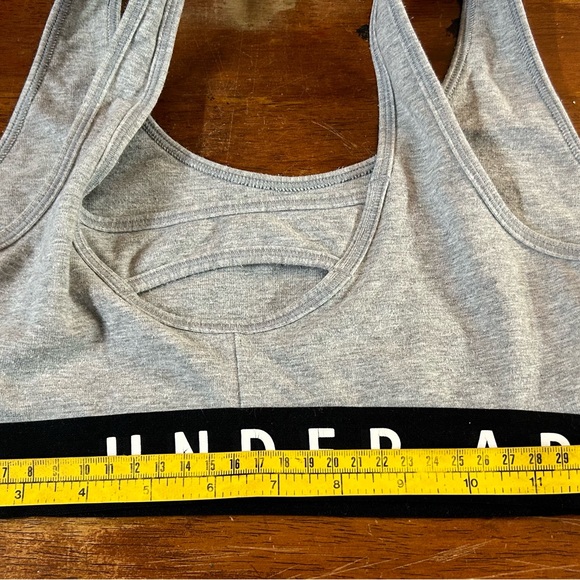 Under Armour Fitted Sports Bra Sz XSmall - Picture 11 of 13